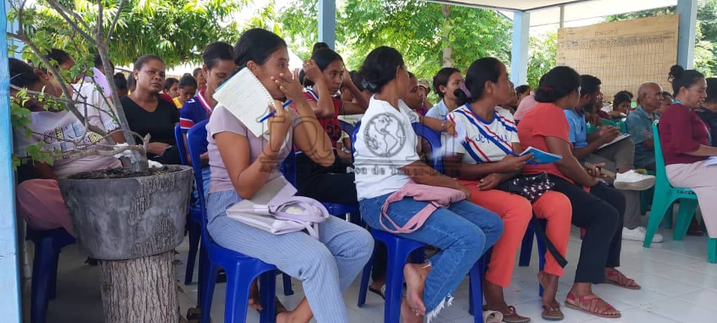 科瓦利马社区中心:卡梅纳萨三大问题曝光
