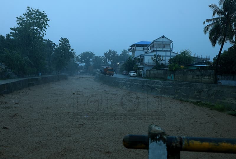 公共工程部：已开始清理河道和道路沉积物以防洪