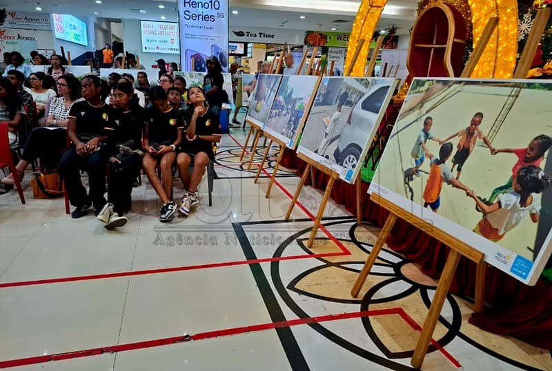 INDDICA与联合国儿童基金会举办摄影展庆祝世界儿童日