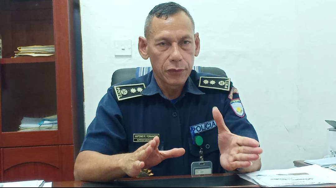 维凯克警局：全力保障圣诞新年活动安全
