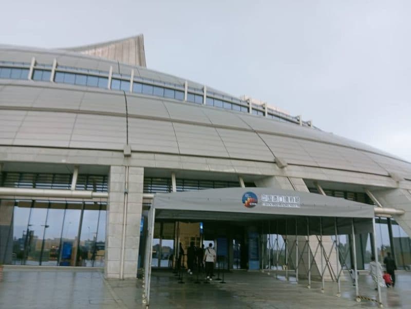东盟记者参观宁波港与赛富威尔公司