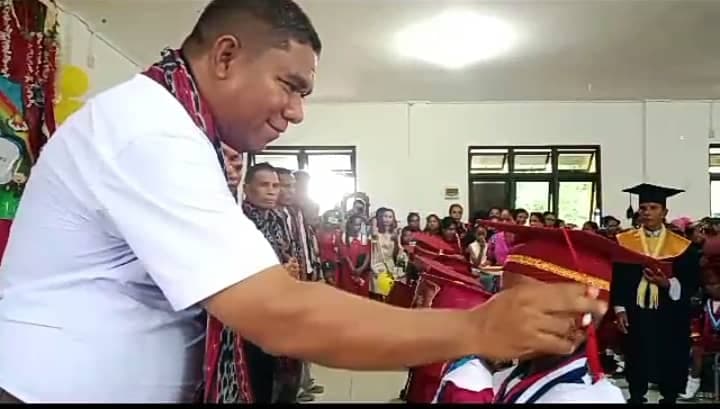 科瓦利马272名学前教育学生毕业 教育官员呼吁家长陪伴