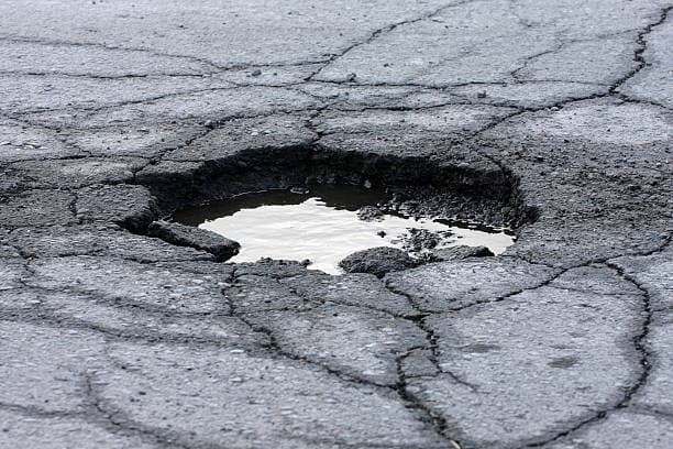 苏马莱至祖洛·克努阿道路因雨严重损坏，社区呼吁修复