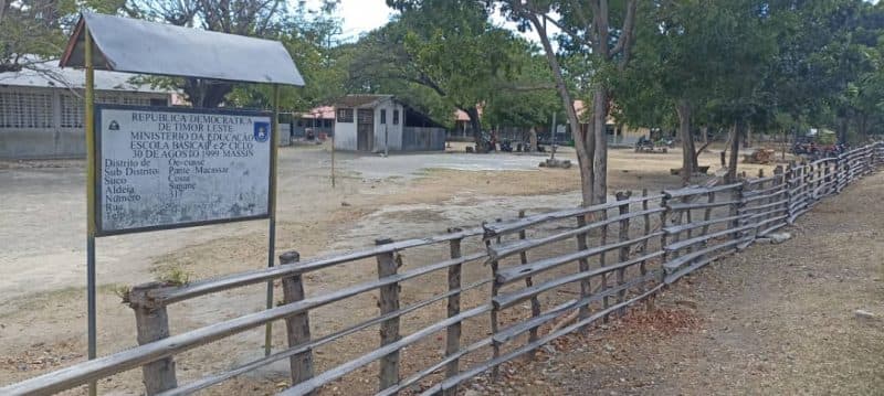 欧库西学校协调员：请求建造防护墙确保学生安全