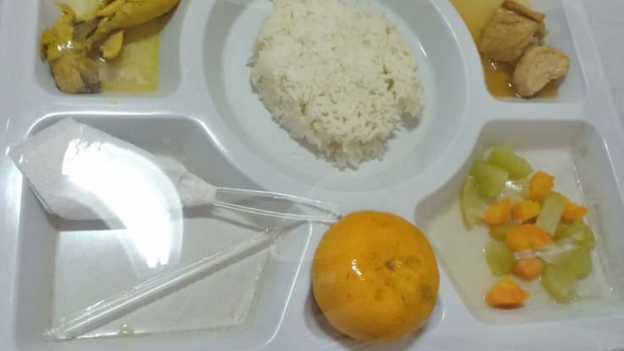 包考地区医院病人吃冷冻肉菜，执行主任承认标准不达标
