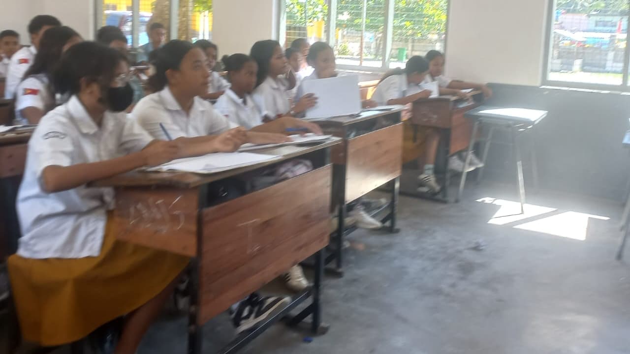 法罗尔中心基础学校：减少学生人数以提高教育质量