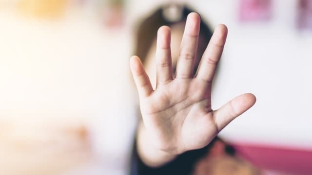 法律人士：家暴案件高企，预防是关键