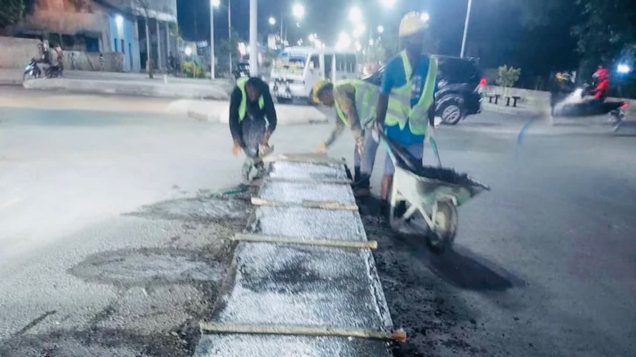 帝力道路反复开挖,观察家批浪费公帑