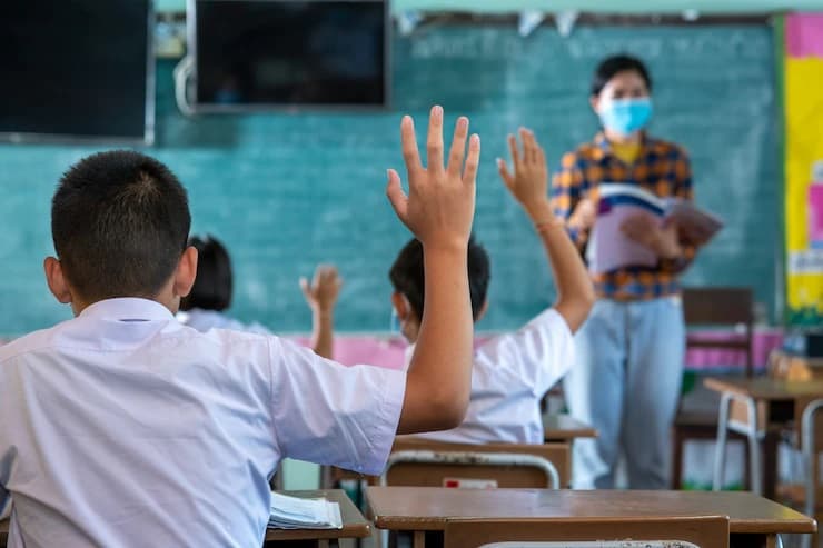 协调员:教师教学不能使用暴力