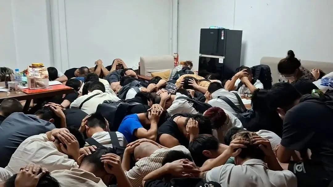 东帝汶警方打击跨国诈骗窝点,220多名外国人被捕