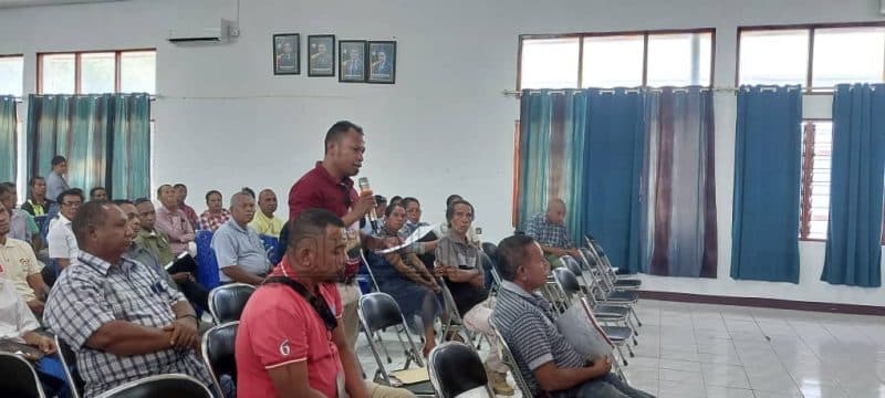 科瓦利马市长就KAK财产申报信与前任对话