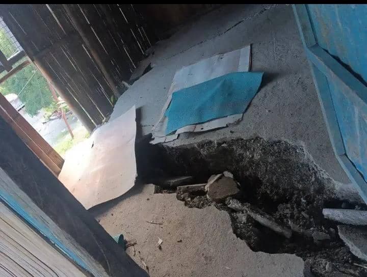 巴吉亚道路修复致民房受损,寡妇求助政府