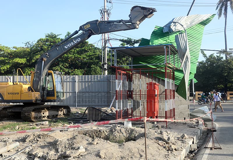 SEATOU拆除中国公司临时建筑:占用公共空间