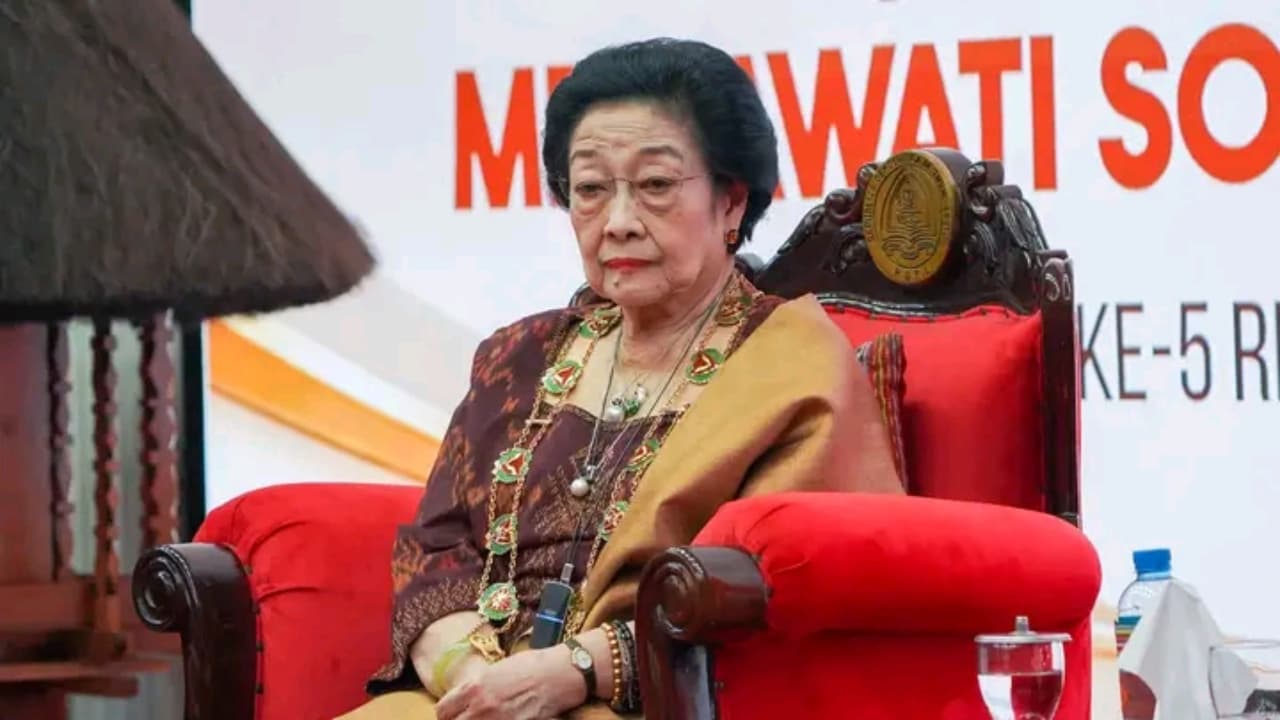 梅加瓦蒂:关闭女性大门等于关闭未来一半
