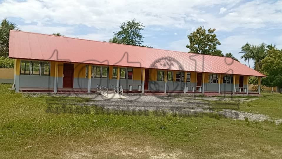 马泰分校因缺桌椅建成两月仍未启用