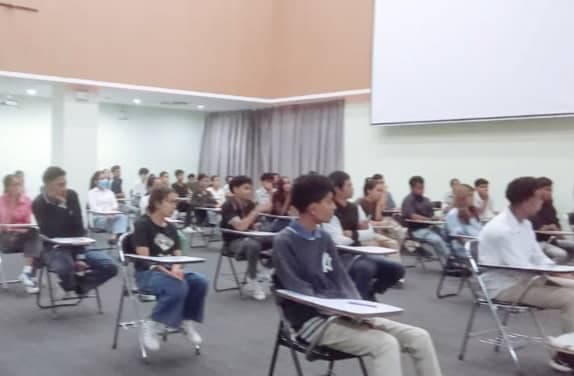 人力资源发展基金:70名奖学金候选人参加英语测试