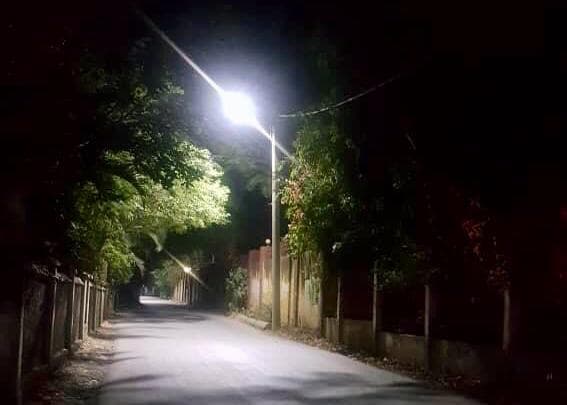 泰贝西市场六盏照明灯失灵,影响夜间管理