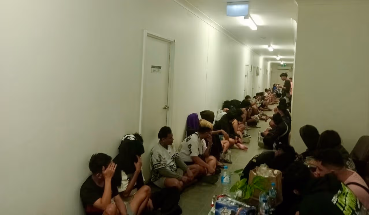 帝力法院对28名诈骗呼叫中心嫌疑人每人处以2500美元保证金