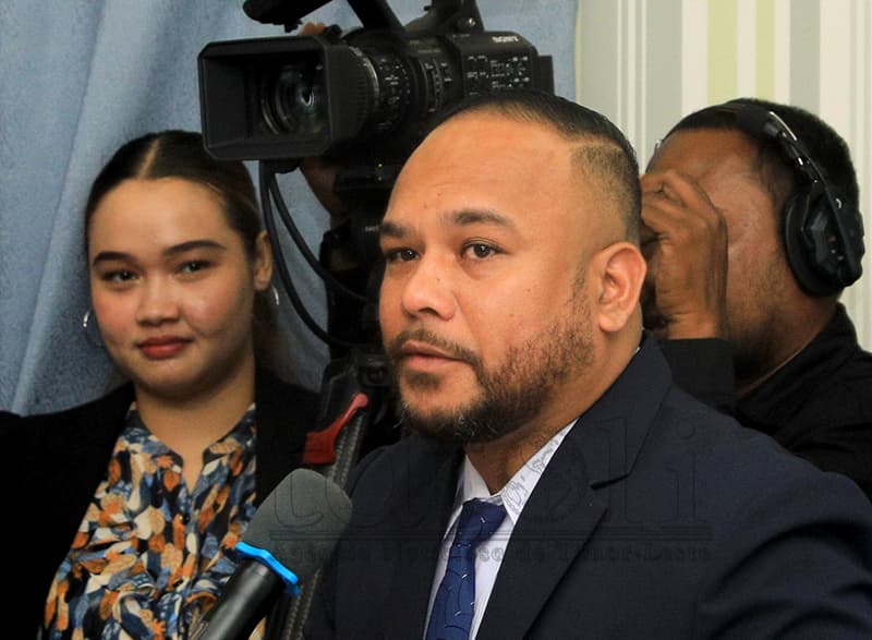 政府解除Elizeu Isaac Fernandes RTTL主席职务