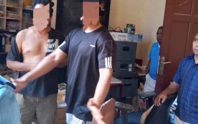 Suspeitu SdC (faru metan) hamutuk ho vítima, Padre David Savio, iha Kartóriu Parókia Santa Terezinha Kelikai, segunda (12/05). Imajen espesiál