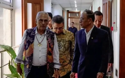 总统欢迎普拉托莫竞选国际法庭
